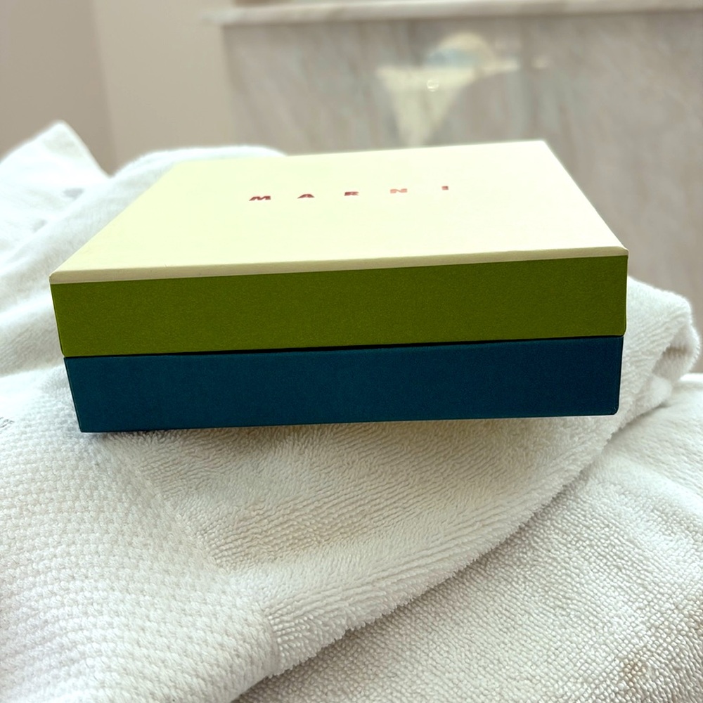Marni Cream Box - Picture 2 of 5
